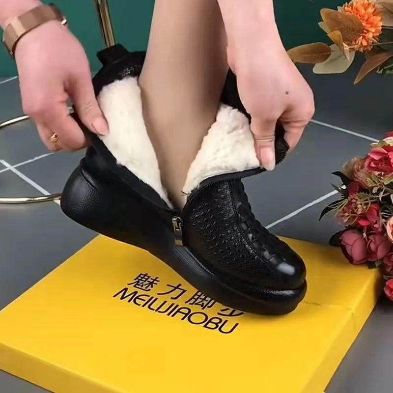 Fashionable Short Boots