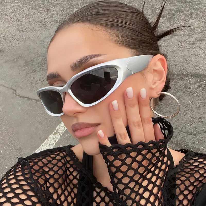 Trendy futuristiske Y2K solbriller