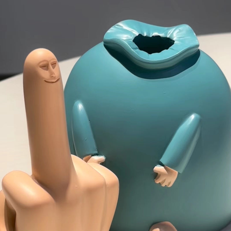 Mellemfinger med hættetræje dekoration