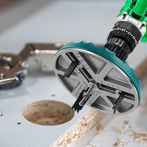 Justerbar hulskæringsværktøj til tømrerværk