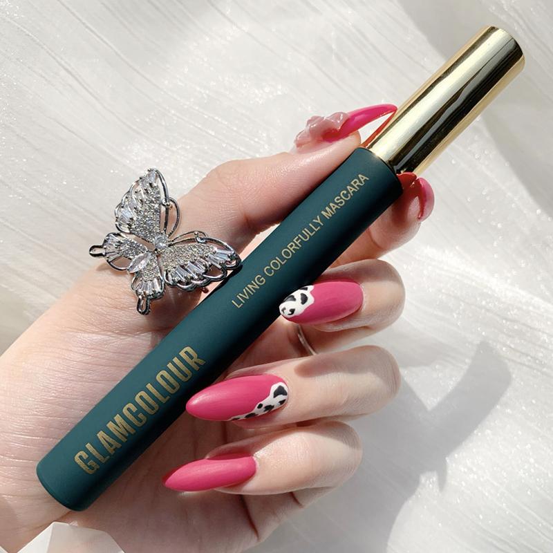 Skinny mascara med magiske farver