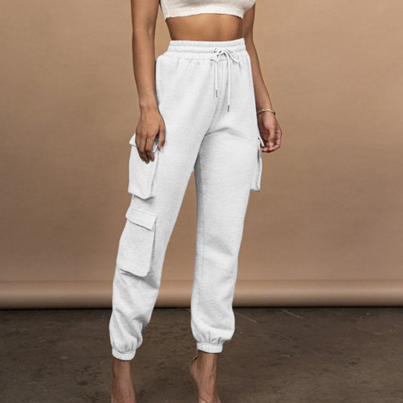 Ensfarvet 2 delt sæt | Cargo sweatpants og crop top