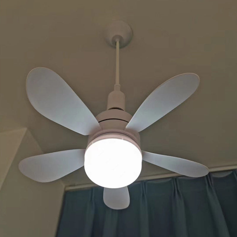 Loftsventilator med lampe