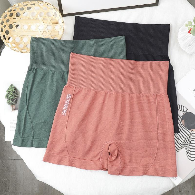Højtaljede sømløse hoftelift slanke shorts